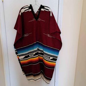 New Alpaca Vibrant Woven Aztec Navaho Mexican Southwest Poncho